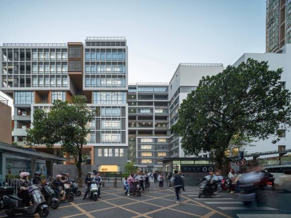 深圳市龙岗区龙岭学校改造 / 一境建筑