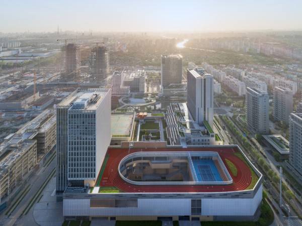 上海金鼎平和学校 / c+d Design Center