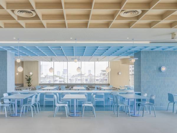 曼谷国王国际学校新高中部大楼 / Onion