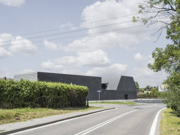 Gambit 办公室 / Robert Konieczny + KWK Promes