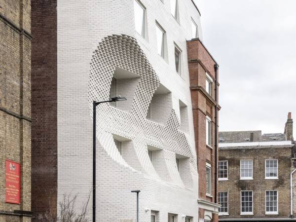 Scoop 办公大楼 / Corstorphine & Wright