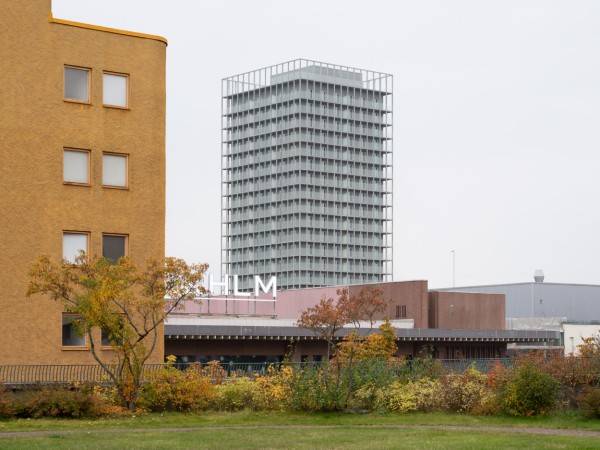 Stockholmshem 总部 Skärholmen / Söderberg Söderberg