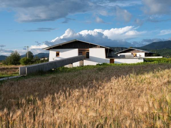 香格里拉先锋书店 / 赵扬建筑工作室