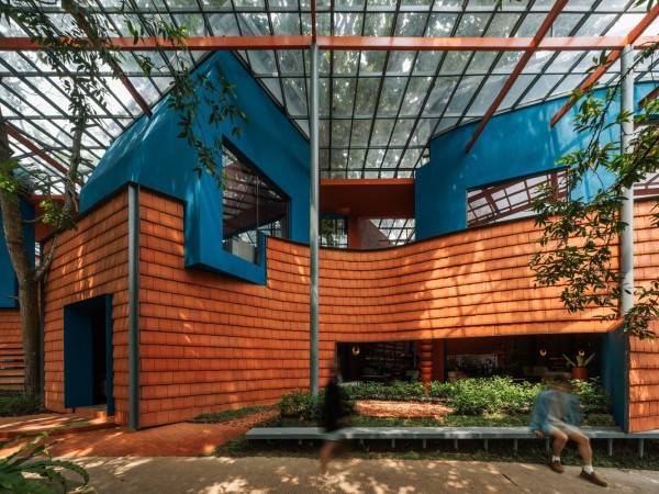 餐厅亭阁 / Sahabat Selojene