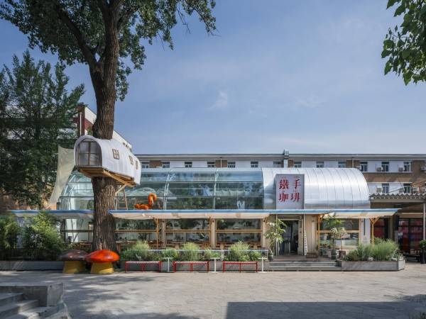 铁手咖啡友谊商店花园店 / 申江海建筑事务所