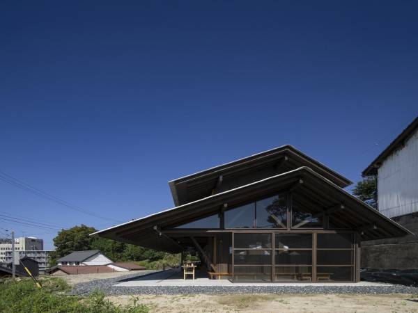常滑土间 / Tezuka Architects