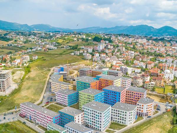 Mangalem 21 住宅区 / OMA + Kontakt.Ltd