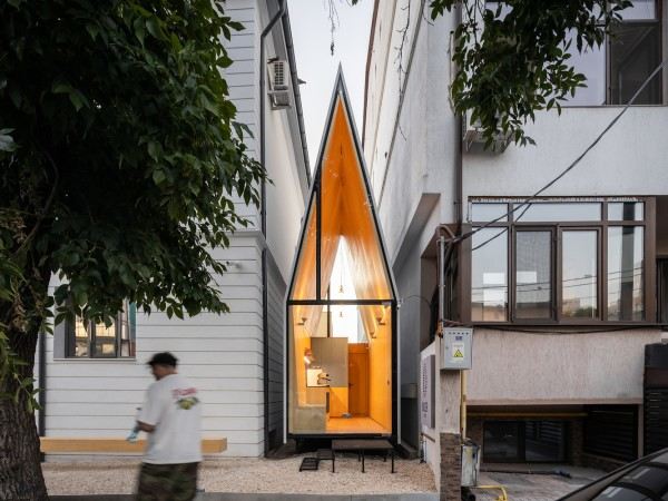 小教堂咖啡屋 / Vinklu