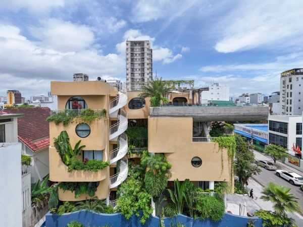 萨哈卡萨精品酒店 / Ho Khue Architects