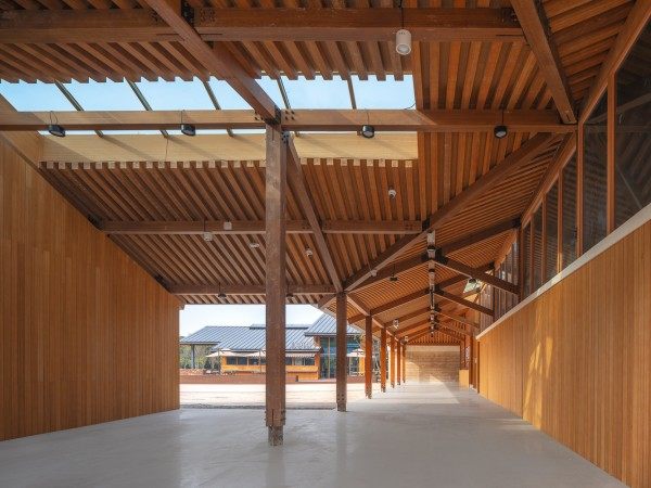 南京汤山猿人洞景区配套建筑 /  东大院 ATA工作室