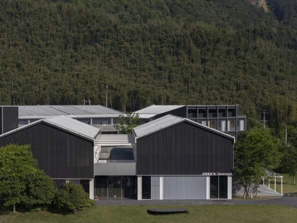 NoXbase Hotel / ClubBuildShop Architects