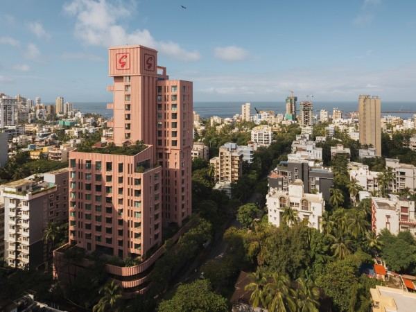 萨特古鲁聚汇大厦 / Nudes