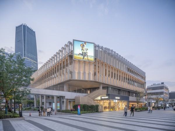 GATE M 西岸梦中心 1 栋 3 栋 / HCCH 合尘建筑