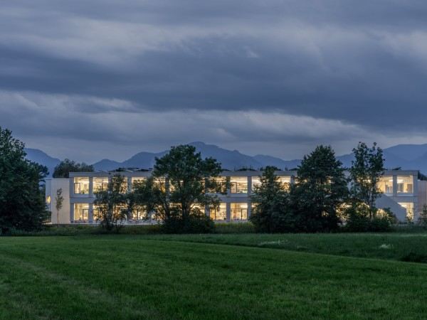 三庭院工坊 / Opposite Office + studio lot + hanfstingl architekten