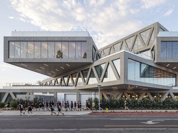 克莱蒙特·麦肯纳学院罗伯特·戴伊科学中心 / BIG建筑事务所