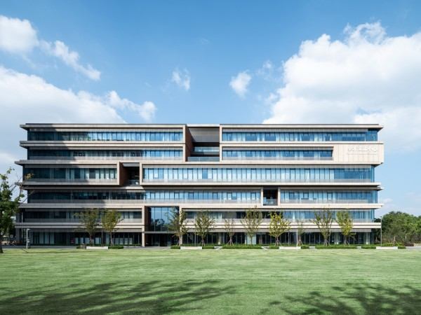 苏州大学未来校区Ⅰ期规划 / 日建设计