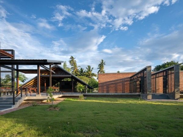 奇维特·奇瓦自然之家 / Teerachai Leesuraplanon, Thitiphong Phoonthong