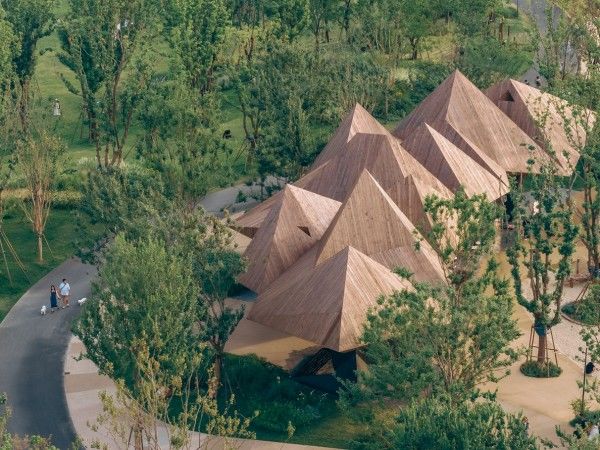 跳舞的小山—武汉麓客岛 / 大料建筑