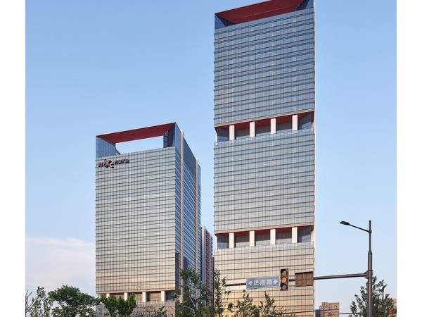 南京华润置地中心写字楼 / 都设设计