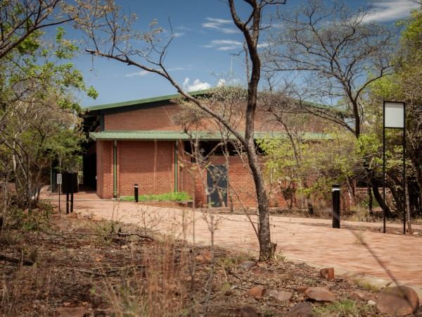 南非农场盲人希望医院，融入艺术、面向自然 / LEMEG Architects