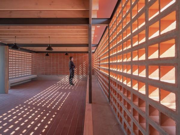 园丁馆，圣地亚哥马术俱乐部 / José Ignacio Valdivieso