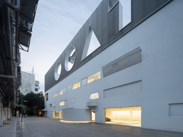 OCT当代艺术中心-B10馆 / 孟岩｜都市实践