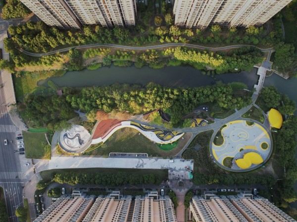 丝竹滑板公园 / SoBA