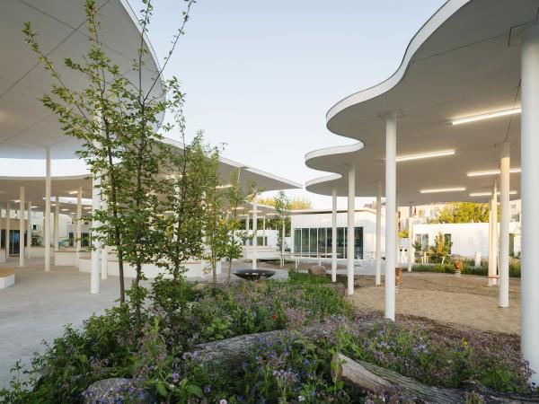 “阴影建筑”，布沃涅市场 / Aleksandra Wasilkowska