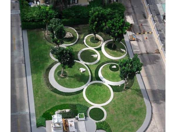 泰国 CC 塔公园 / Studio NDT