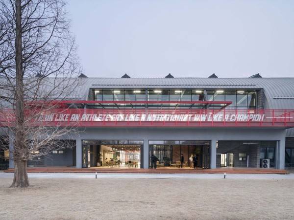 用友运动中心 / 大观建筑