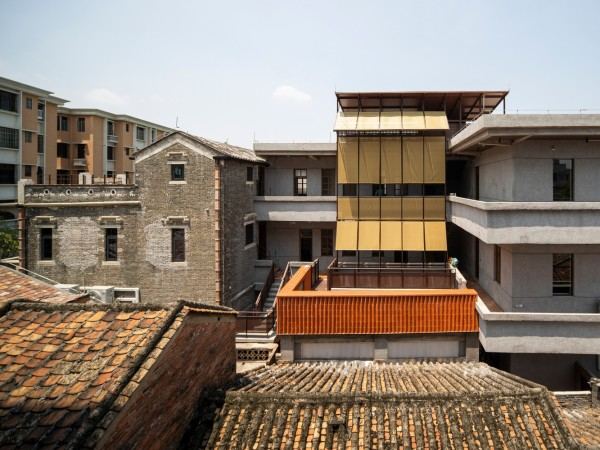 佛山官窑文化艺术中心(官窑三宝)改造项目 / 灰空间建筑