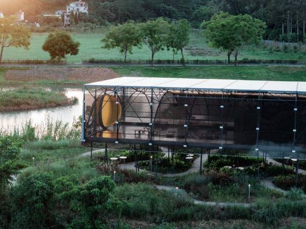 明月坞 / 郭廖辉工作室