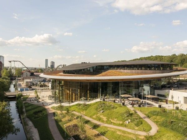 沃尔沃世界体验中心 / Henning Larsen