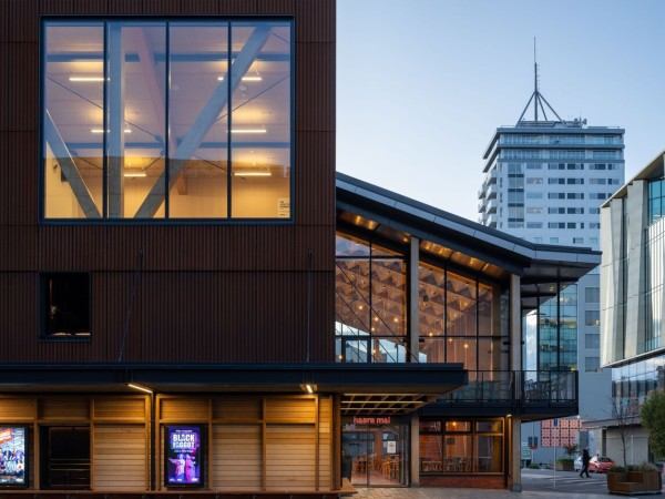 宫廷剧院 / Haworth Tompkins