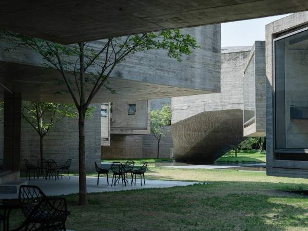 肖峰艺术馆 / 标准营造