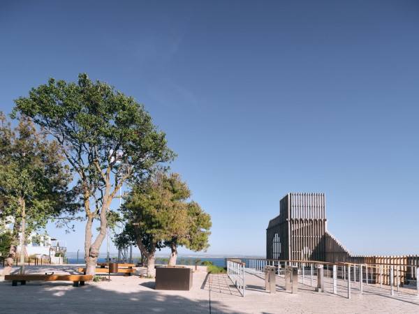 塞迪尔巴希尔要塞 / KOOP Architects + AOMTD