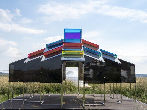 现代蒙古包装置：無热凉亭 / 阁尔建筑