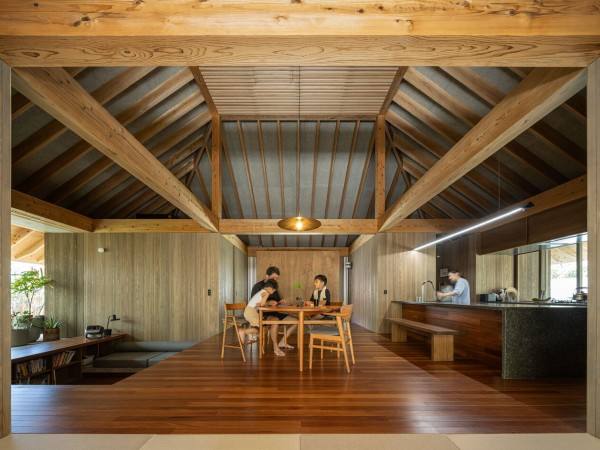 AMAMI 住宅 / Sakai Architects