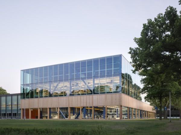 CUBE 工坊大楼 / Civic Architects