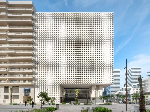 卡萨布兰卡金融城立方塔  / OUALALOU+CHOI