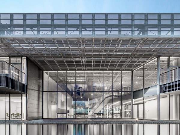 KITO 山梨总部 / Takenaka Corporation