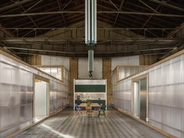 莱比锡康尼维茨社区机械厅改造 / KO/OK Architektur