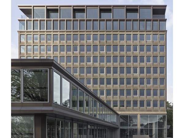 斯塔尔-卡德办公楼改造项目 / Office Winhov