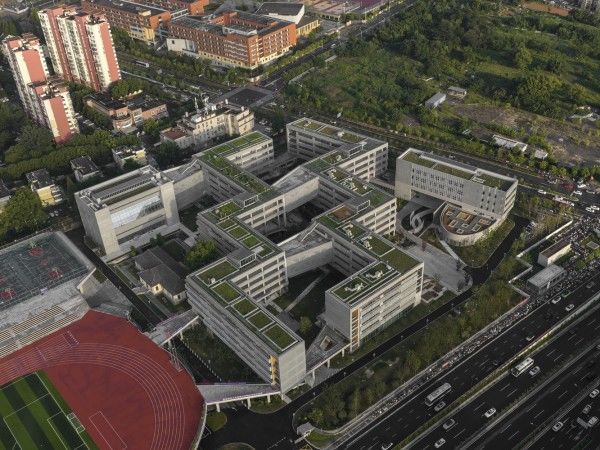 南京师范大学附属中学晓庄校区 / 非常建筑