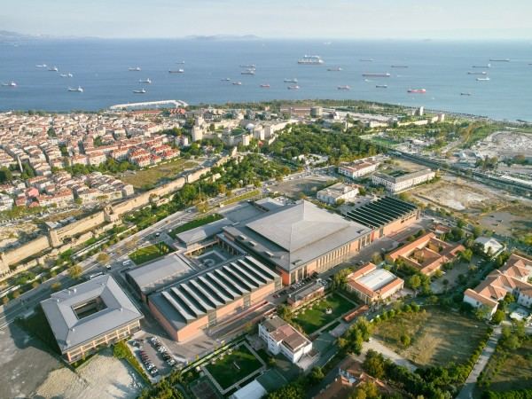 篮球发展中心 / TEGET