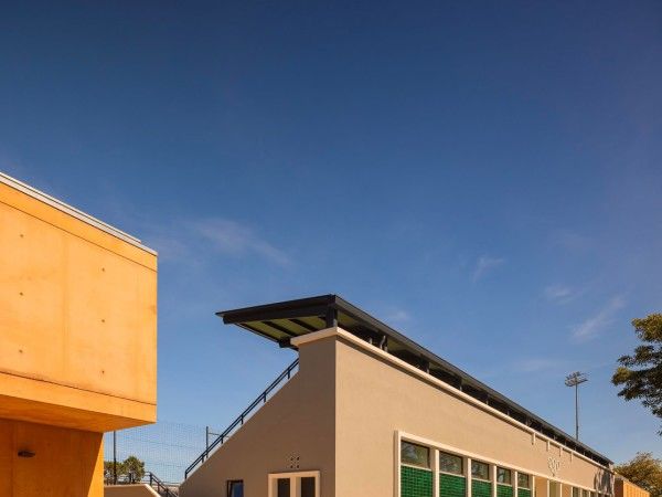 波尔图大学体育场 / Crea - Arquitetos