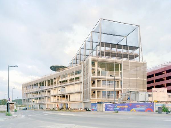 波尔多 Brazza UCPA 体育驿站 / NP2F