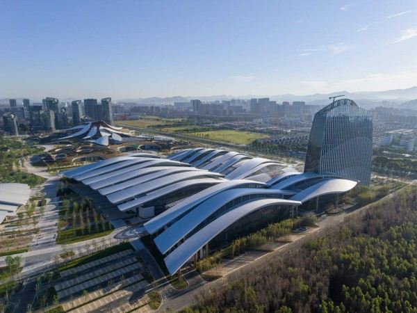 安吉国际会展中心 / 法国何斐德建筑设计+启迪设计