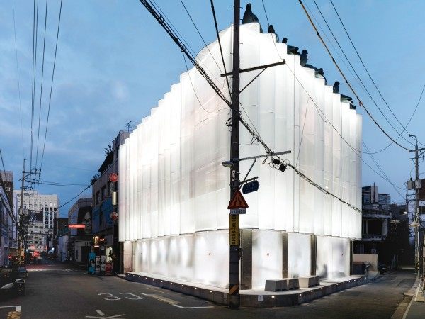 H&M 首尔圣水洞 / SKYnoa