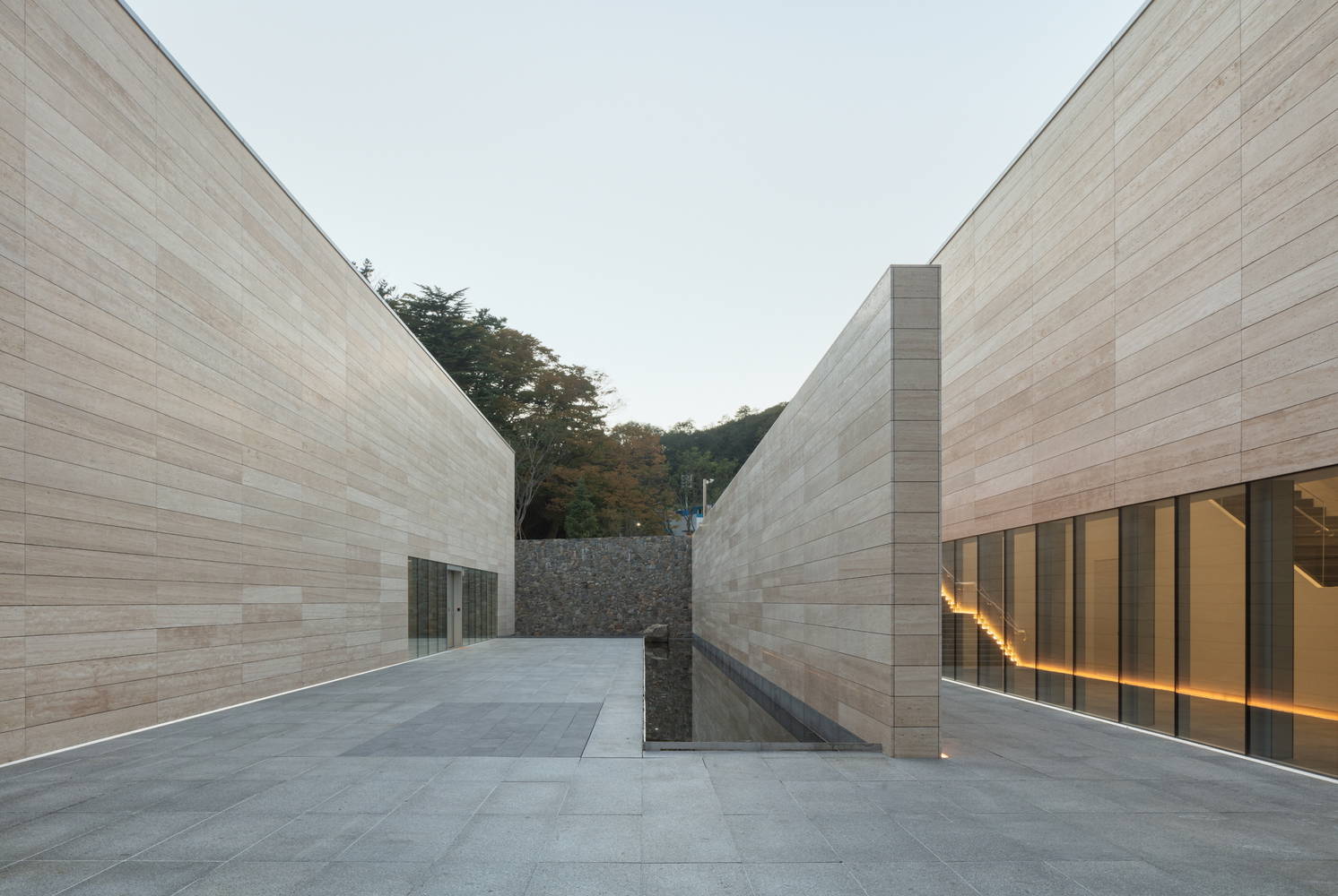 独岛守护馆 / Simplex Architecture